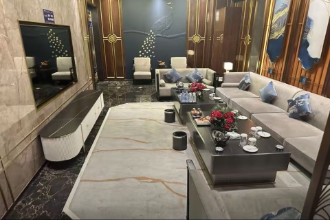 十堰高级KTV夜场招聘女模-跟我的女孩好上班